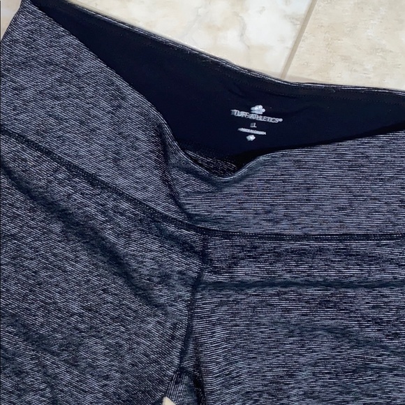 Achetez en ligne les vêtements de TUFF ATHLETICS au meilleur